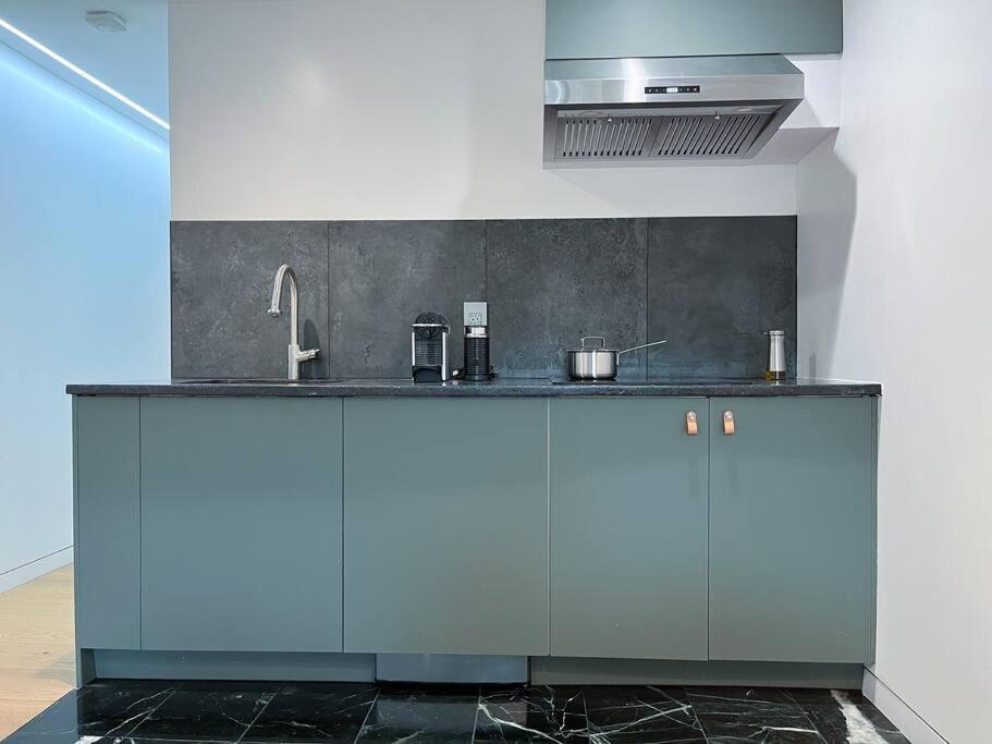 Apartment New Beautiful Modern One Bedroom In Brooklyn At Rem-casa *